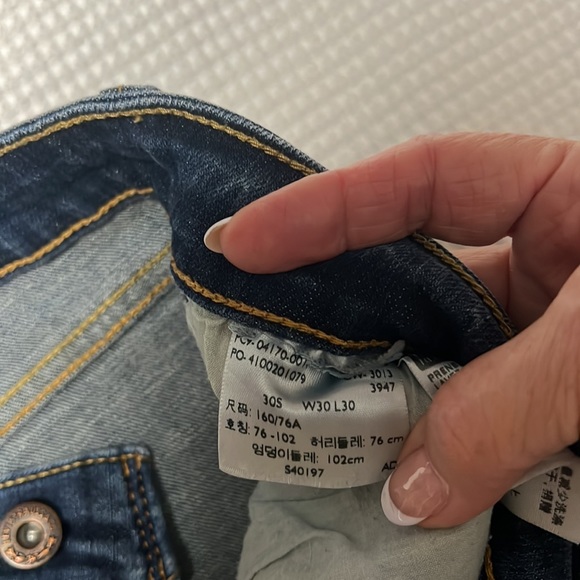 Levi’s Jeans - Picture 4 of 7